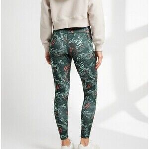 Patagonia Leggings Small Abstract Leaf Green Red Pattern Hiking Yoga Hike Pants